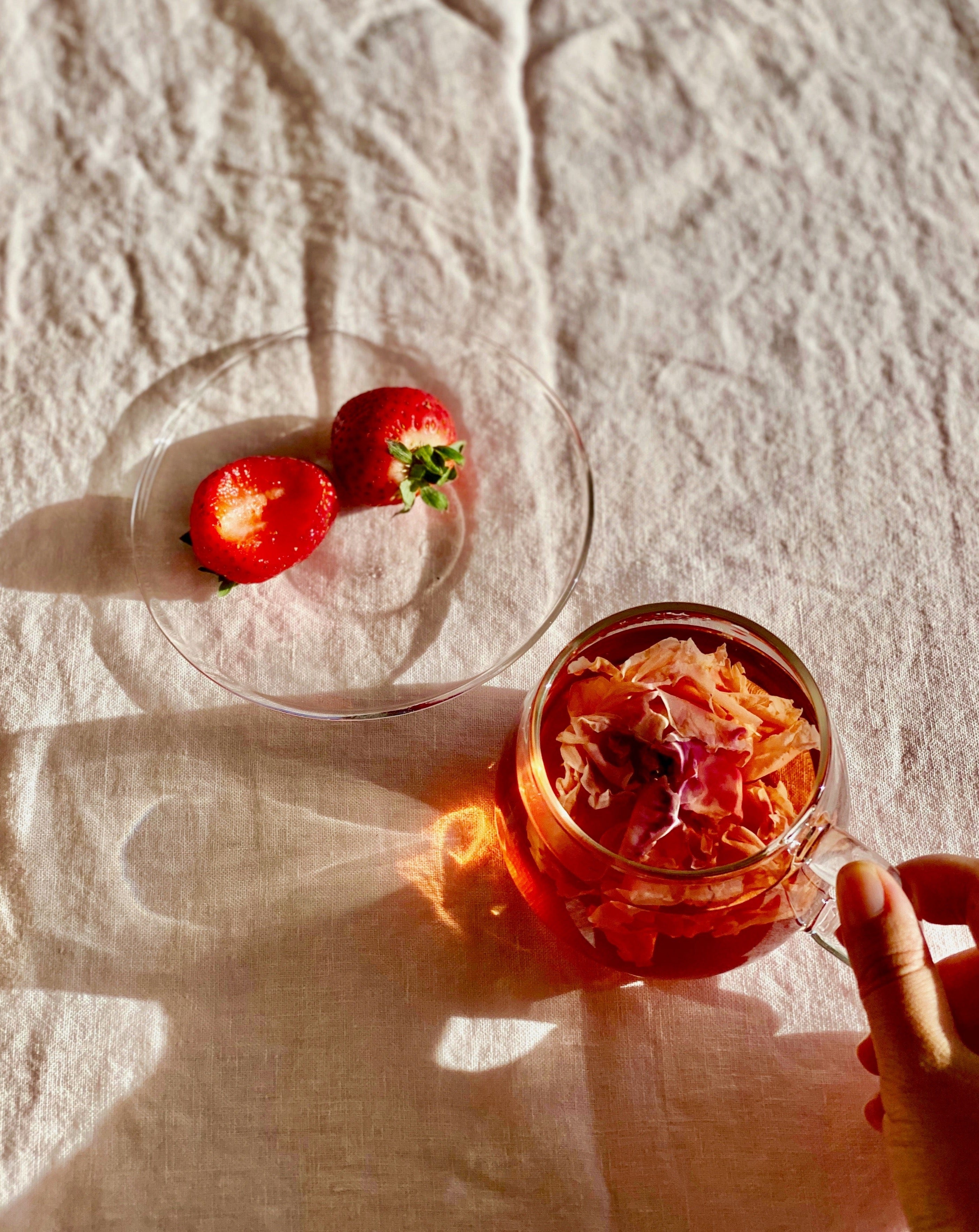Glass cups & saucers (2)