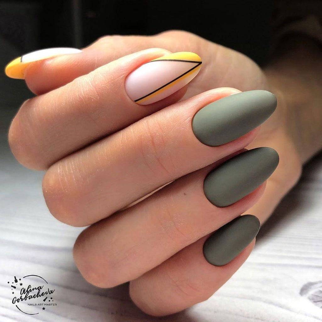 Komilfo Gel polish Deluxe Series D158 (khaki, enamel), 8 ml